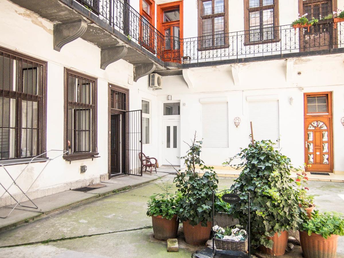 Goldcentral Apartment Budapest Extérieur photo